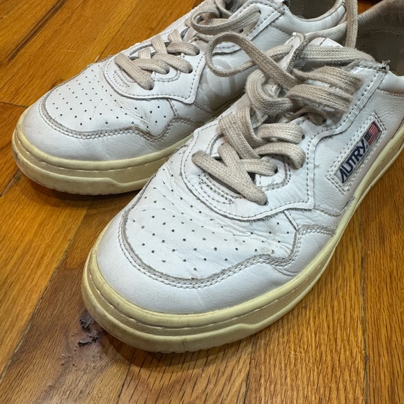 Preowned - Picture 7 of 8